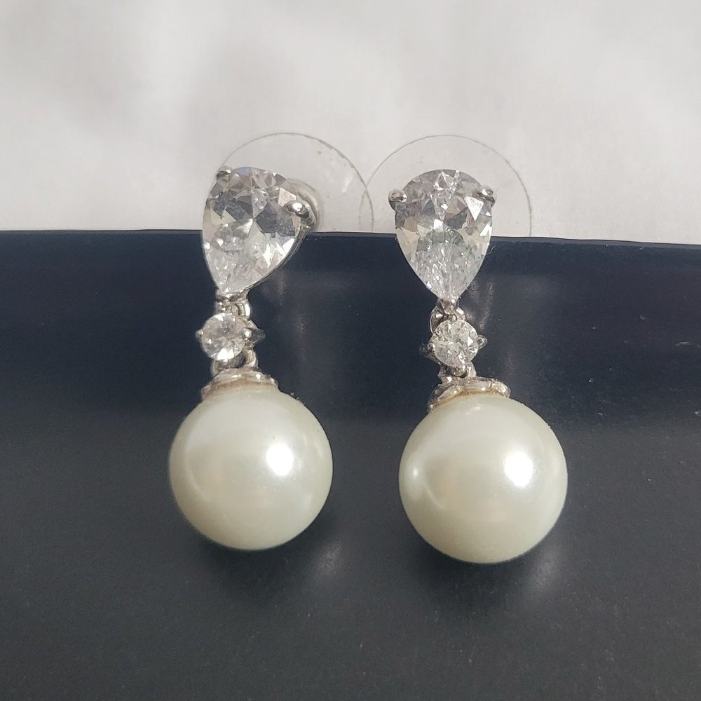 Faux Pearl Drop Earrings